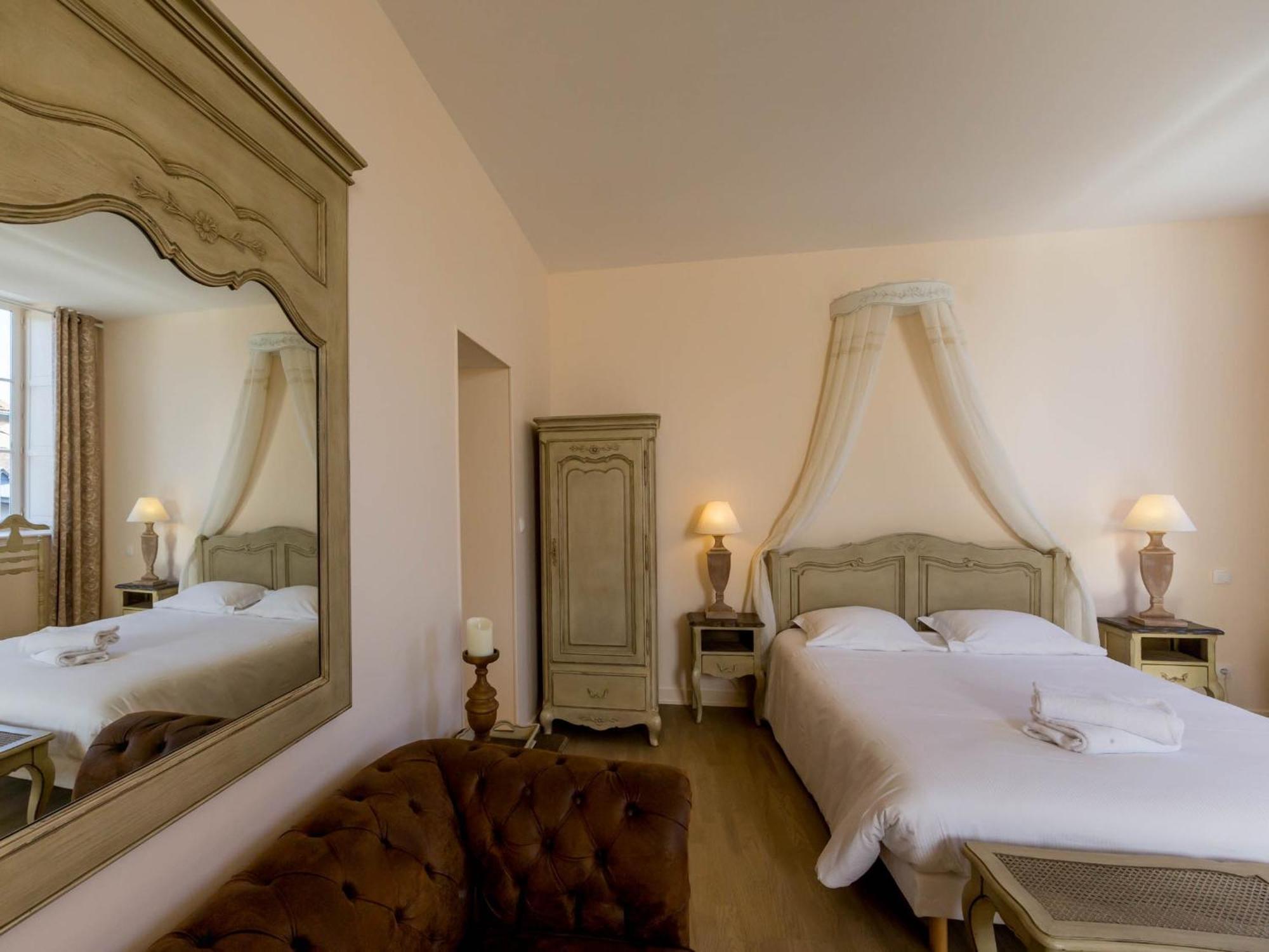 Le Cara - 4 Appartements Calmes Et Chics Au Coeur De Beaune Beaune  Kamer foto