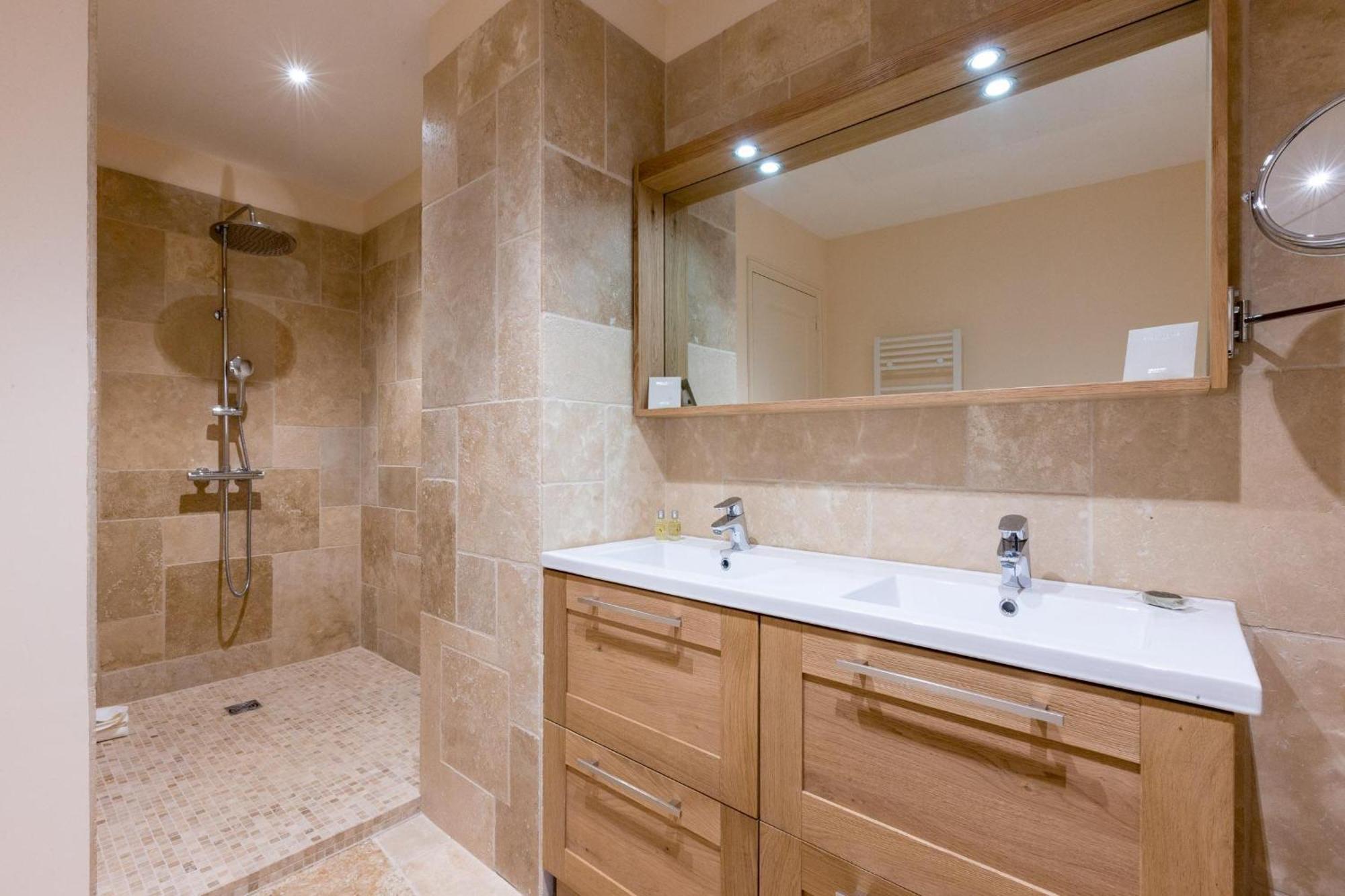 Le Cara - 4 Appartements Calmes Et Chics Au Coeur De Beaune Beaune  Kamer foto
