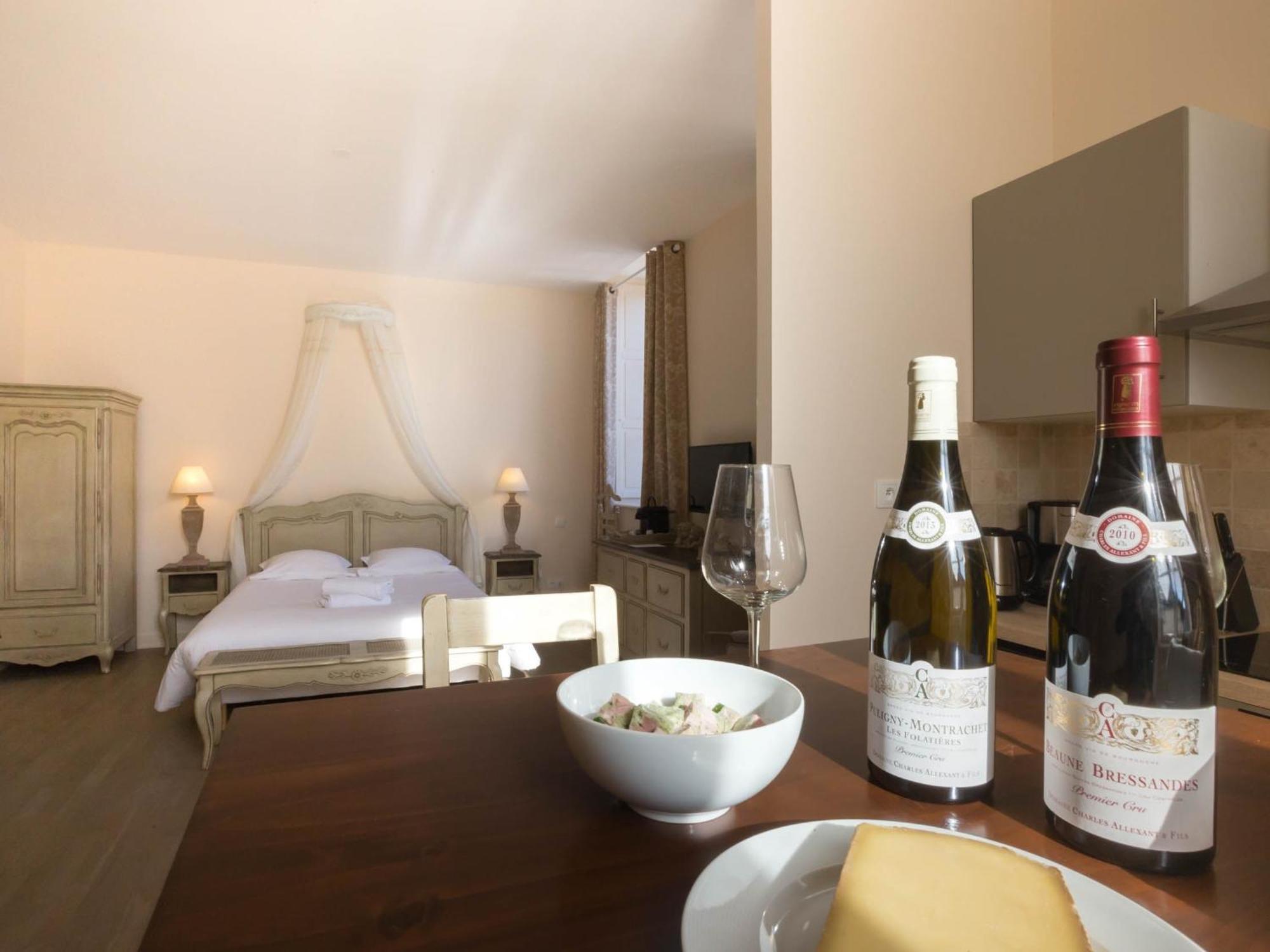 Le Cara - 4 Appartements Calmes Et Chics Au Coeur De Beaune Beaune  Kamer foto
