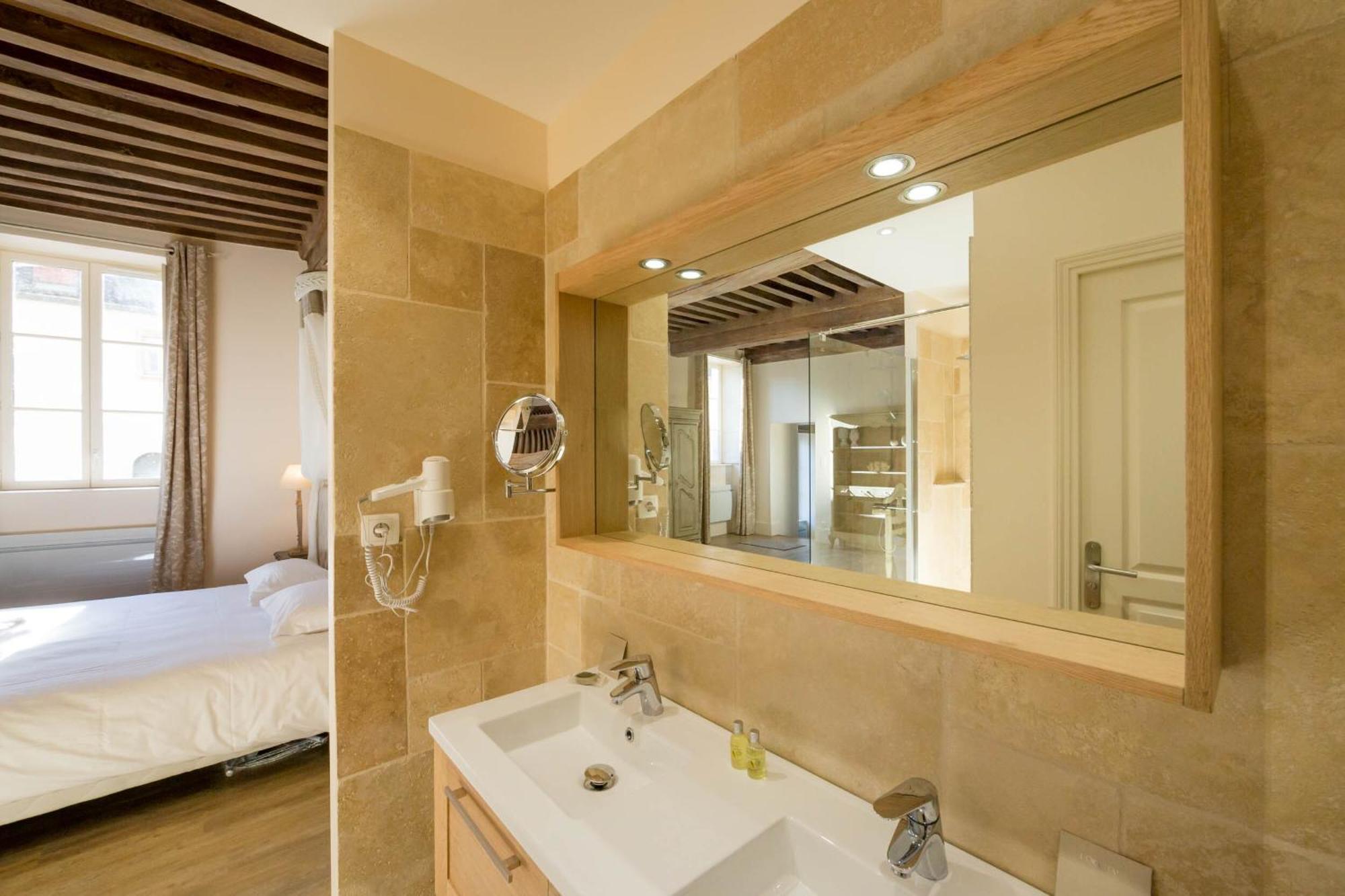 Le Cara - 4 Appartements Calmes Et Chics Au Coeur De Beaune Beaune  Kamer foto