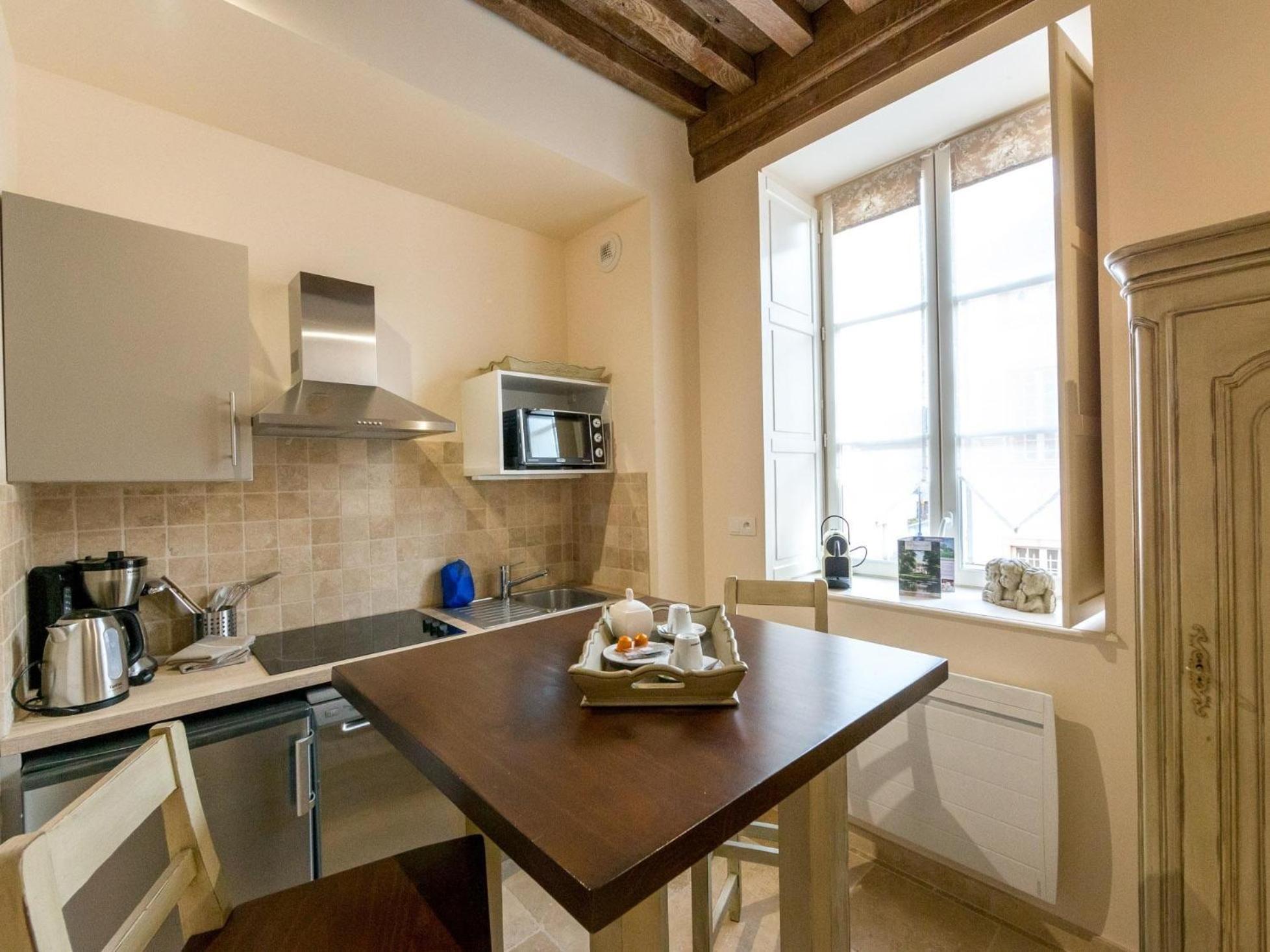Le Cara - 4 Appartements Calmes Et Chics Au Coeur De Beaune Beaune  Kamer foto